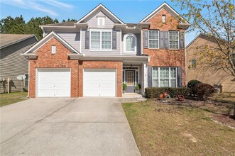 Building Photo - 1565 Hedington Cir SE