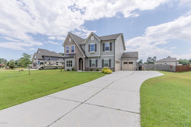 Building Photo - Beautiful home in great neighborhood!