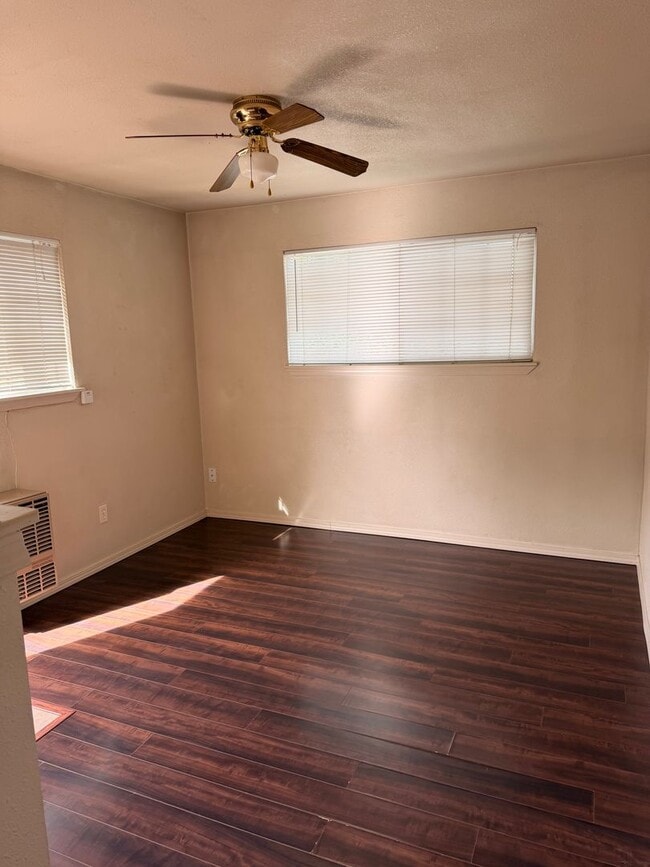 Building Photo - 3346 Stingy Ln