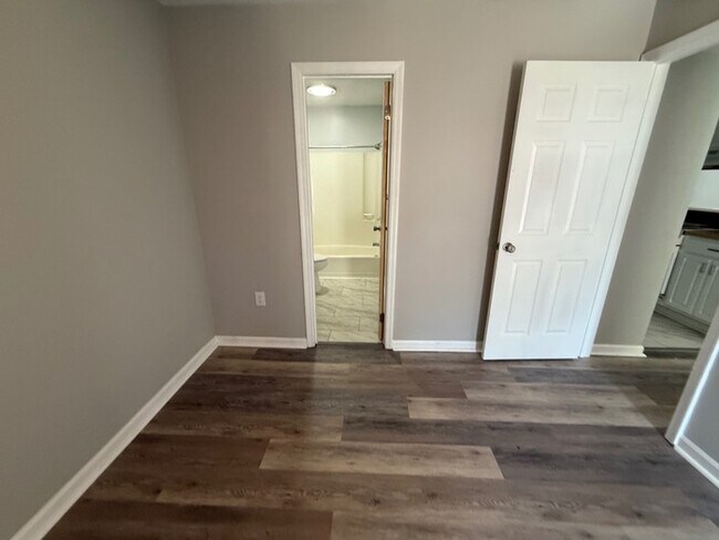 Building Photo - 3609 Juneau Rd