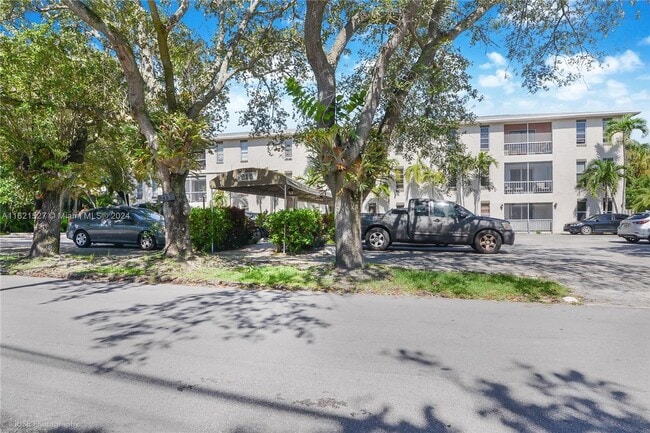 Primary Photo - Spacious one bed one bath with pool!