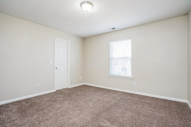 Building Photo - 7333 Brighton Hill Ln