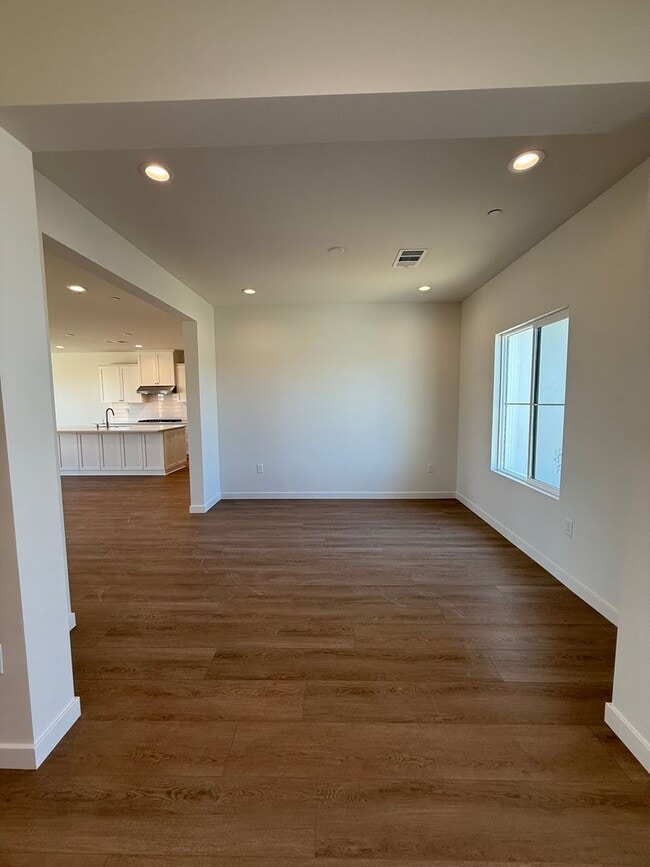 Building Photo - 510 Cobain Ct