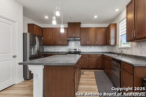 Building Photo - 10643 Military Dr W
