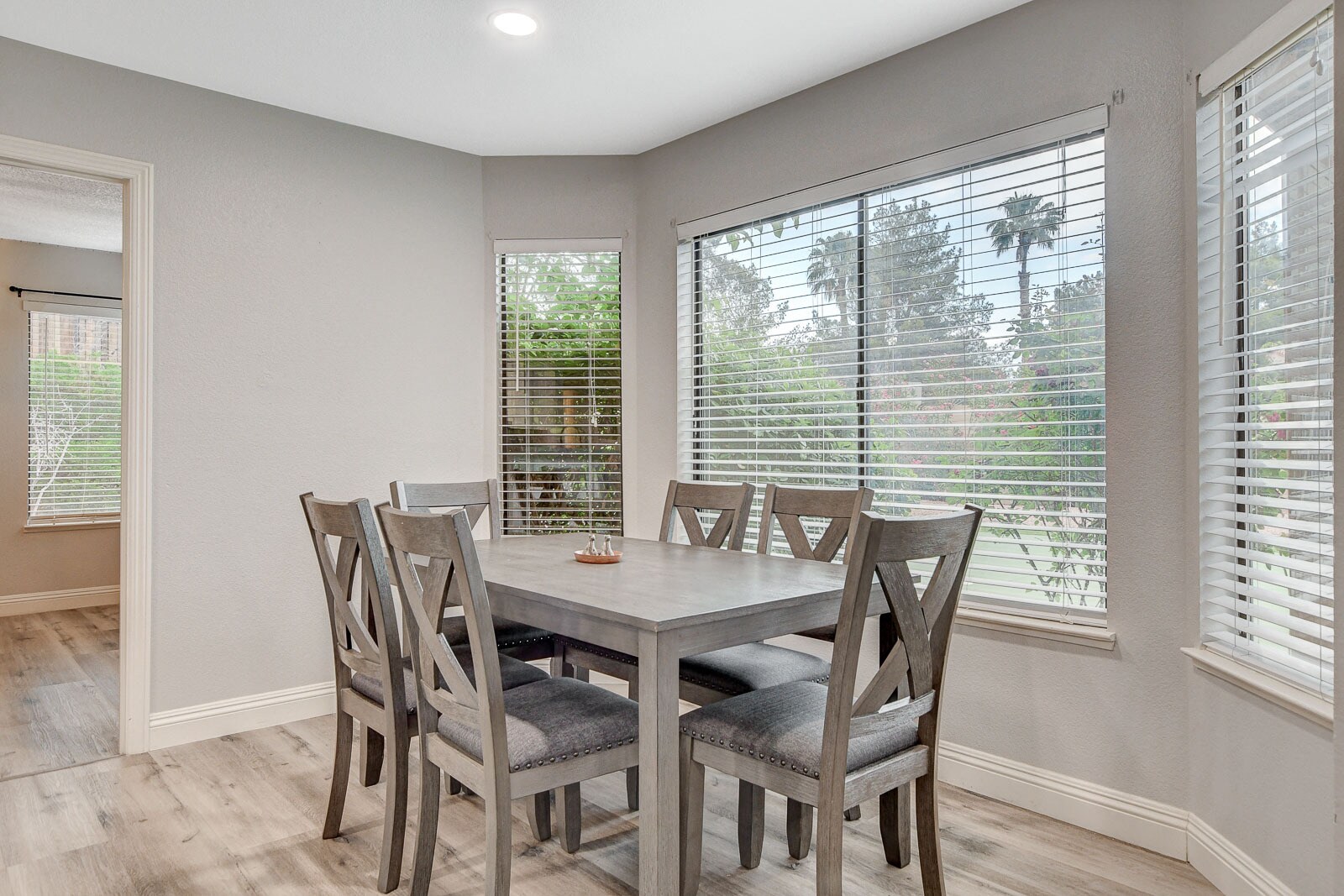 Building Photo - 2224 Lucerne Ct