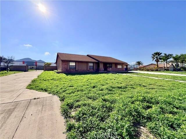 Building Photo - 15939 Tyrol Dr