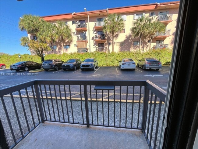 Building Photo - 5300 W 21st Ct