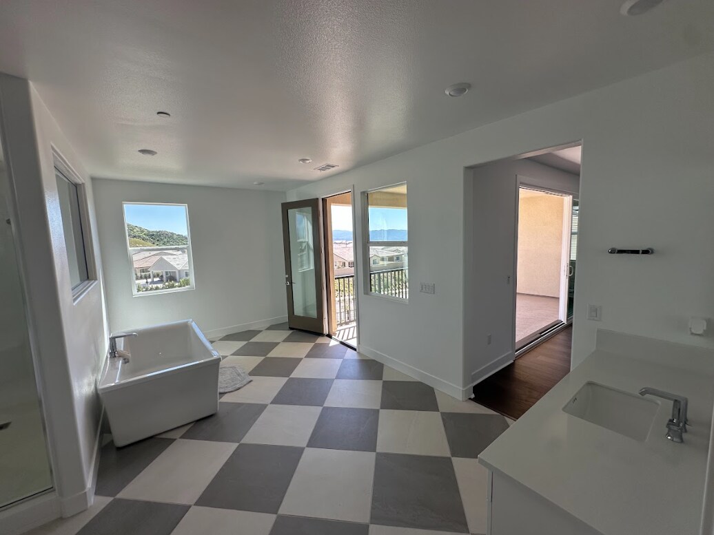 Building Photo - 24392 Calle La Roca