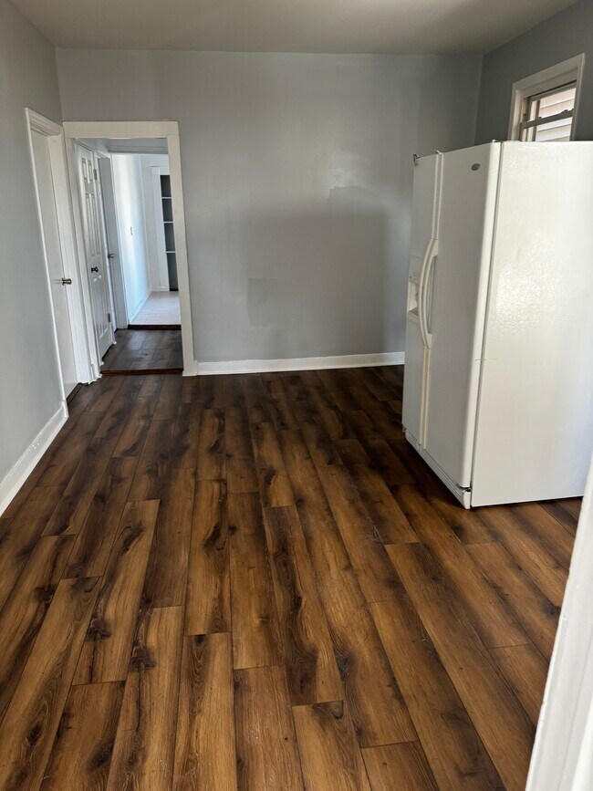 Building Photo - 477 Park Ave