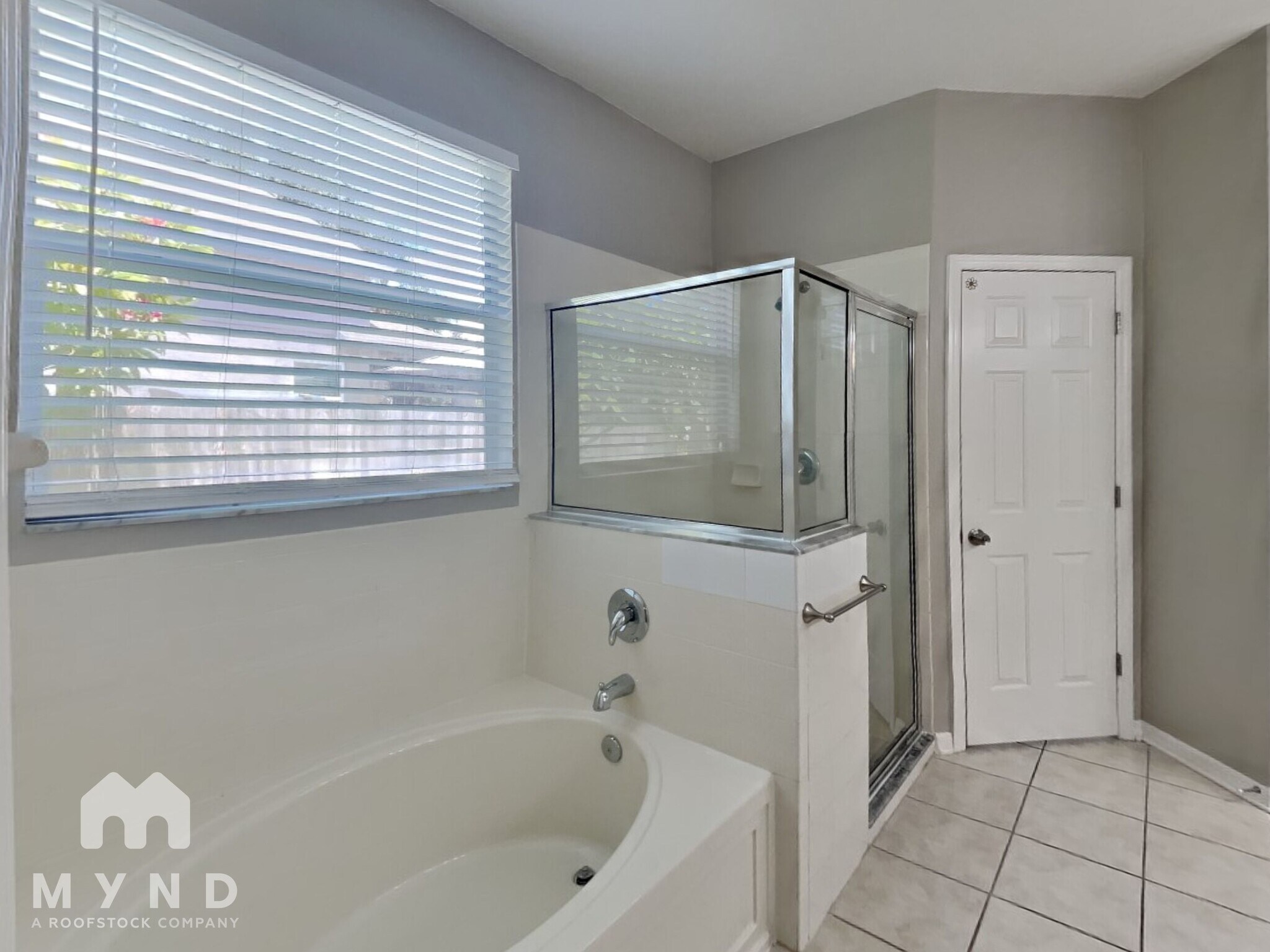 Building Photo - 10841 Newbridge Dr