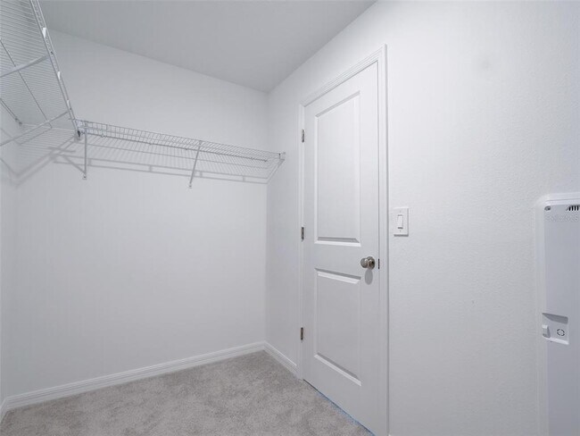 Building Photo - 9844 Allendale St