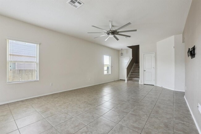 Building Photo - 5713 Kennedy St