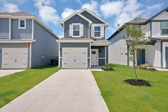Building Photo - 124 Tall Cedar Wy