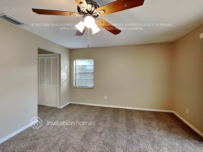 Building Photo - 4444 Summer Oak Dr