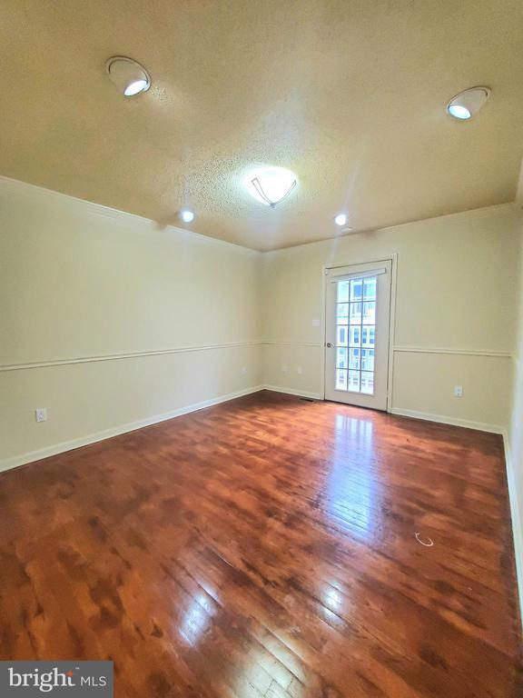 Building Photo - 742 S Granada St