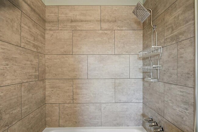 Building Photo - 9413 Quail Meadow Dr