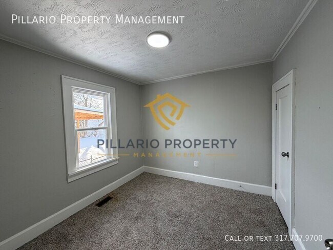 Building Photo - 711 W 22nd St