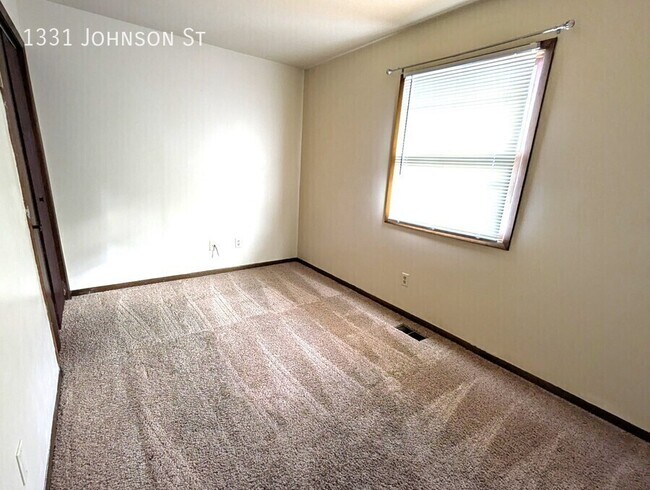 Building Photo - 1331 Johnson St