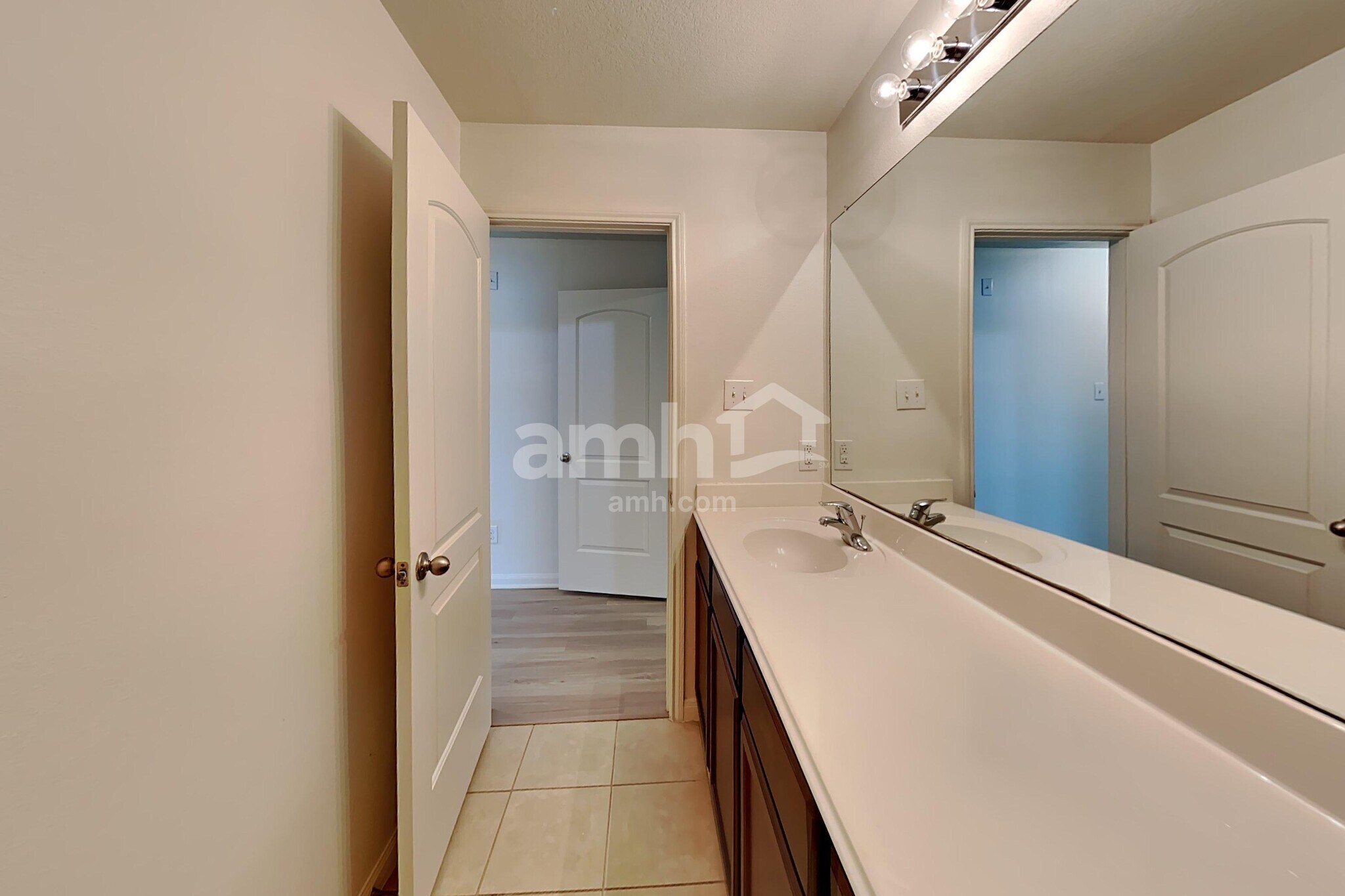 Building Photo - 22431 Bauer Canyon Dr