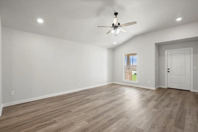 Building Photo - 2603 Harmony Ave