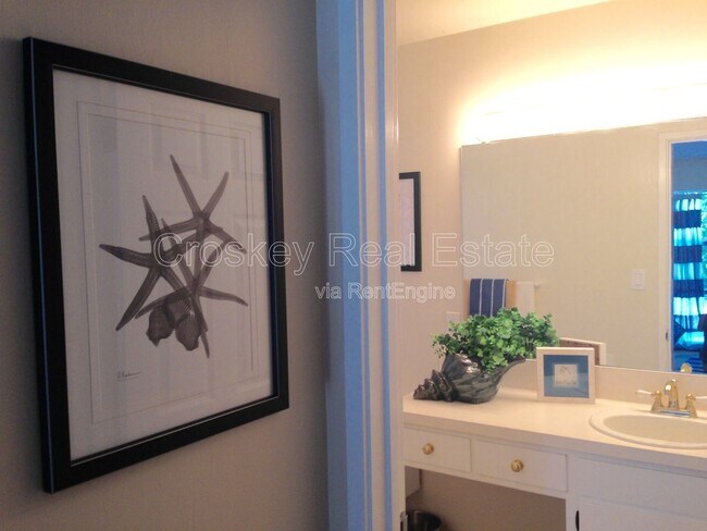 Building Photo - 1250 Escobar St