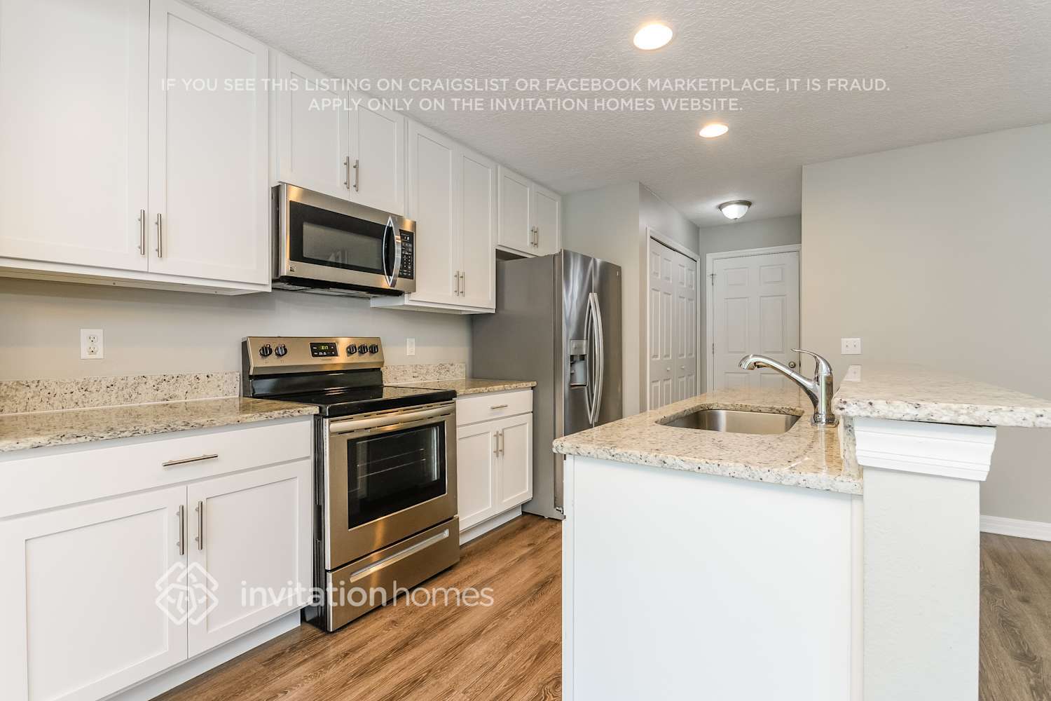 Building Photo - 15256 Black Lion Way