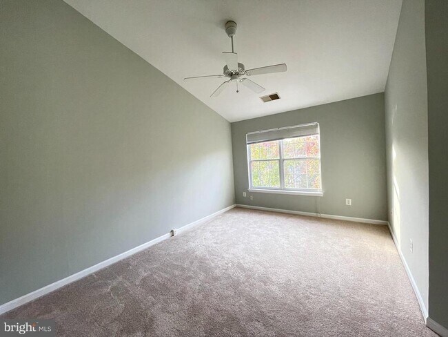 Building Photo - 4106 Hazelwood Ct