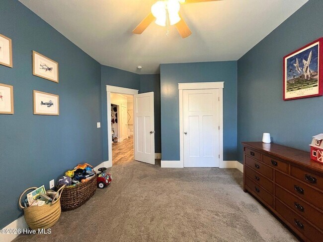 Building Photo - 604 Muscadine Ln
