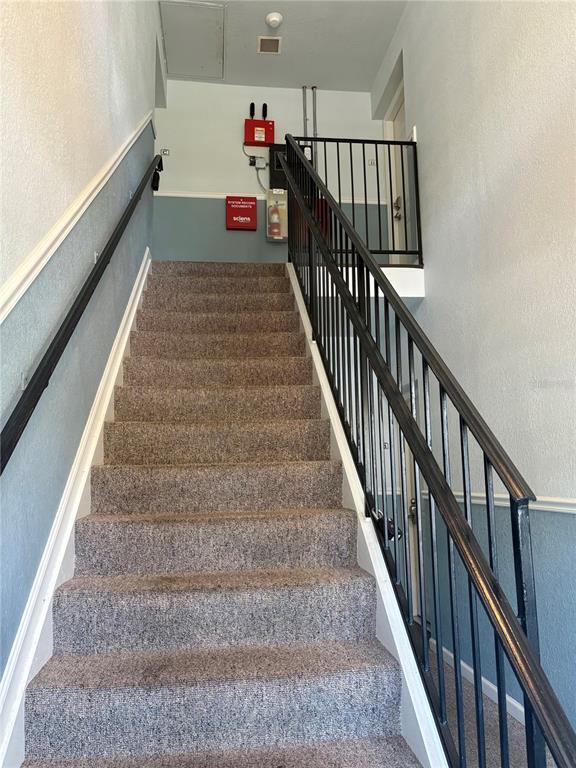 Building Photo - 5184 Beach Dr SE