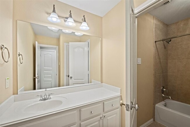 Building Photo - 11812 Sea Shadow Bend