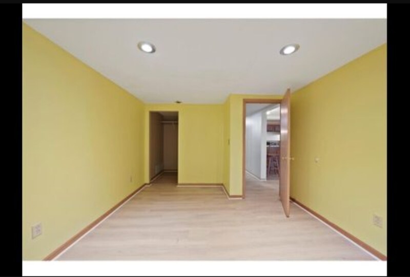 Building Photo - 1707 Hallmark Ave N