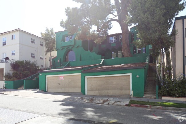 Building Photo - 11023 Strathmore Dr