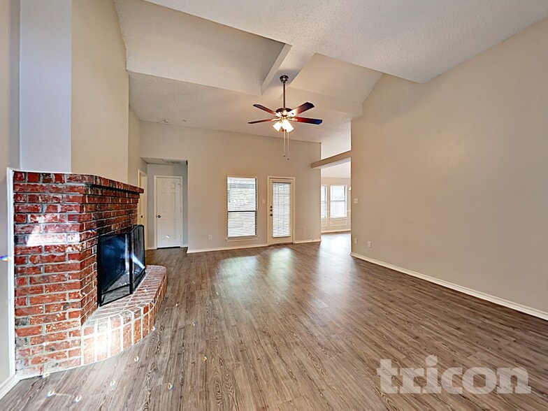 Building Photo - 6807 Keeler Dr