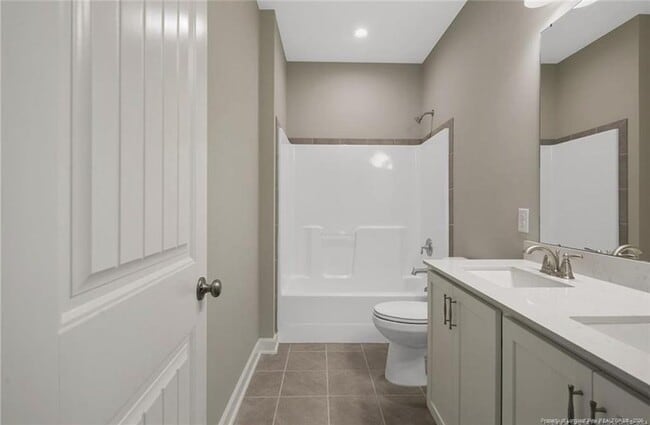 Building Photo - 308 Tulip Oak Dr