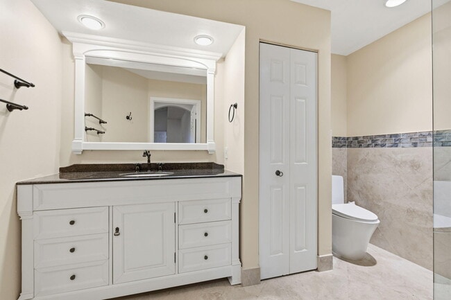 Building Photo - 3622 Coco Lake Dr