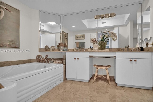 Building Photo - 4779 Collins Ave