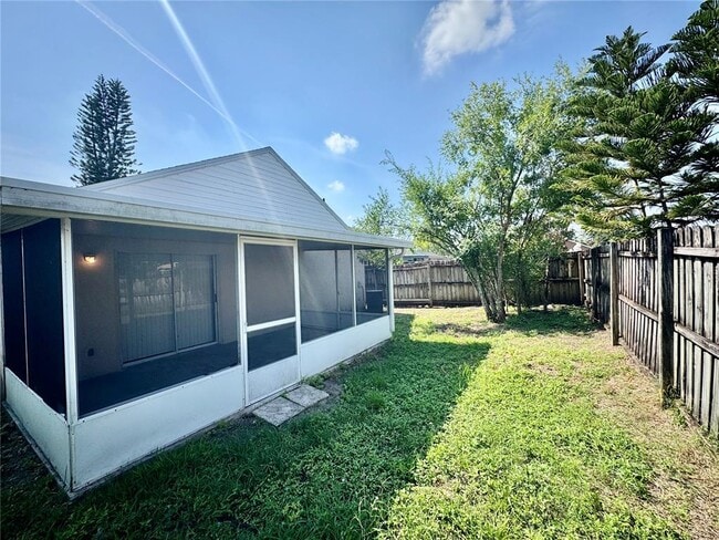 Building Photo - 434 Cadenza Dr