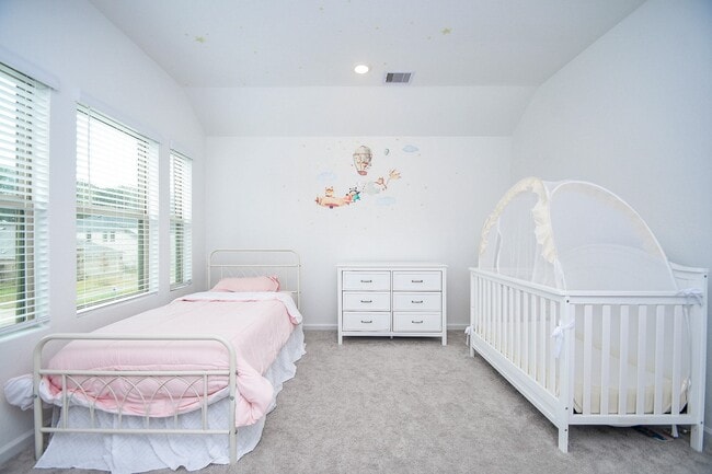 Building Photo - 28722 Mount Bonnell Dr