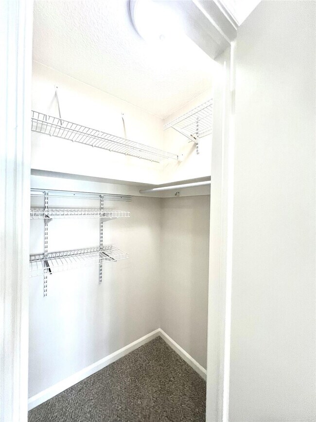 Building Photo - 2270 NE 68th St