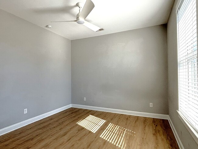 Building Photo - 9 Hanover St