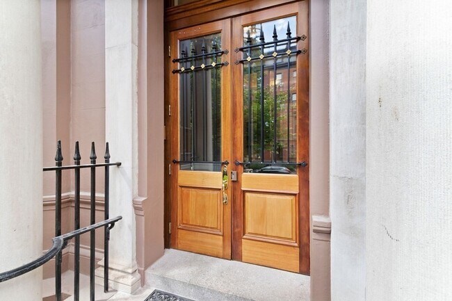 Building Photo - 23 Marlborough St