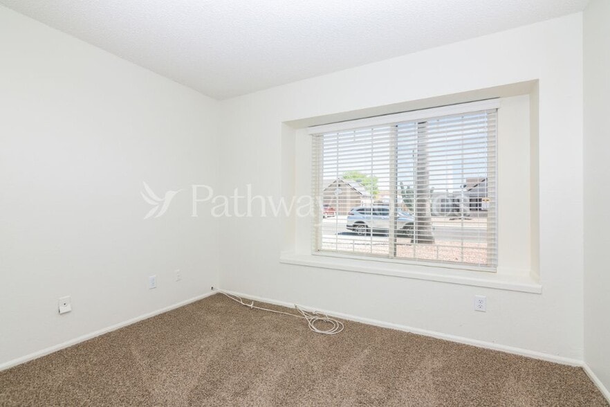 Building Photo - 6914 W Cherry Hills Dr