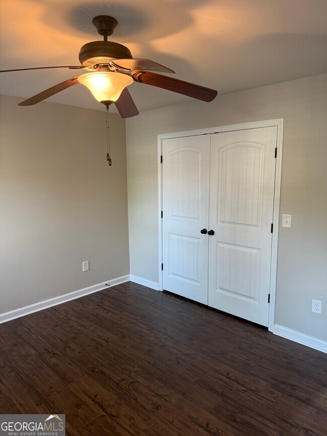 Building Photo - 241 Coral Cir