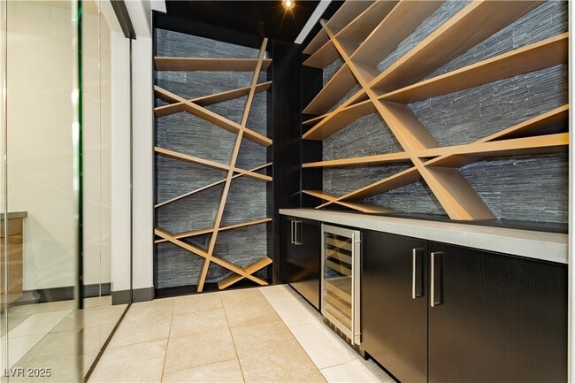 Building Photo - 94 Glade Hollow Dr