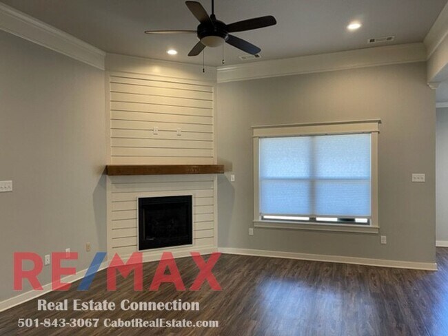 Building Photo - Sorry No Smoking and No Pets Permitted