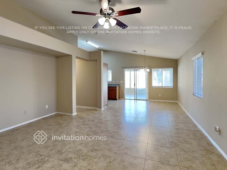 Building Photo - 11538 E Camino St