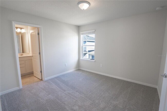 Building Photo - 3259 Ellsworth Ave