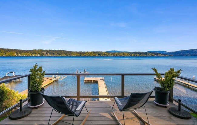 Building Photo - 1120 West Lake Sammamish Pkwy NE