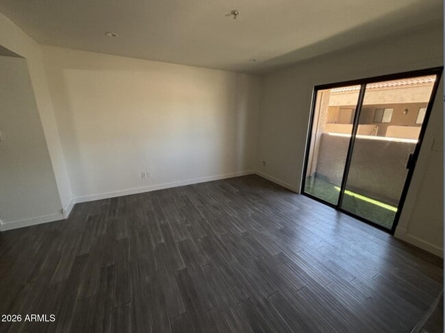 Building Photo - 8155 E Roosevelt St