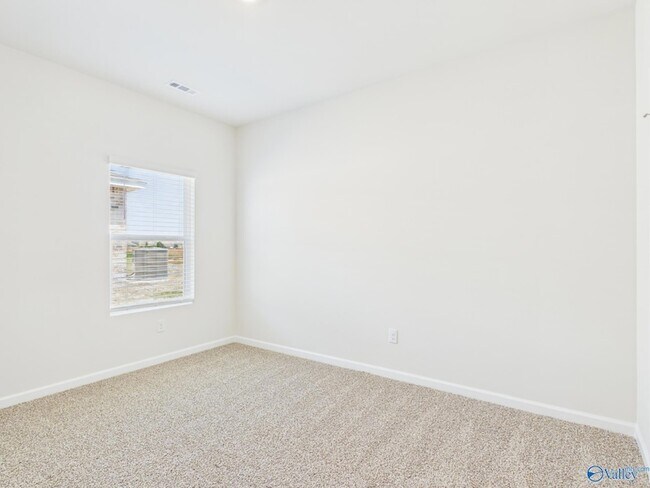Building Photo - 125 Betty Williams Dr